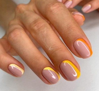 Френч маникюр 2022