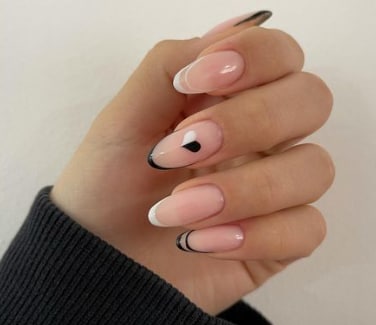 Френч маникюр 2022