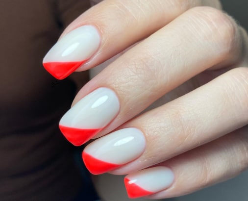 Френч маникюр 2022