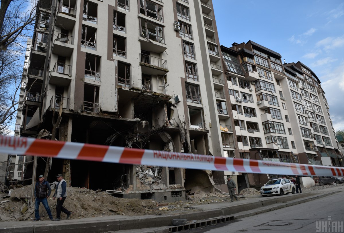 Так виглядає 25-поверхівка у Києві після ракетного удару окупантів