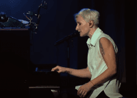 Ти йдеш на чужу війну: Арбеніна емоційно заспівала про прокляту Росію