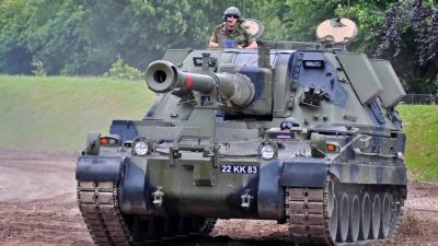 Смертоносна зброя для ЗСУ: Британія хоче озброїти Україну потужними САУ-'вбивцями'