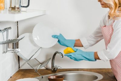 Як помити посуд без миючого - 5 засобів, які є на кожній кухні