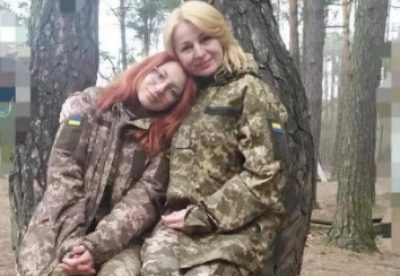 'Будем гнать их до Москвы': на Волыни мать и дочь вместе пошли в тероборону после вторжения России