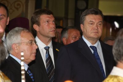 Янукович, Царьов