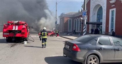 39 погибших, из которых 4 детей, и полные больницы: детали обстрела россиянами вокзала в Краматорске