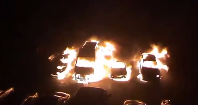 Чотири машини керівництва центру спецоперацій ФСБ Росії згоріли під Москвою