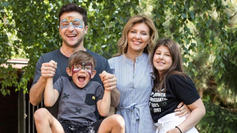 "Сім'я надихає 10 хвилин на день": Зеленський розповів, де черпає сили під час війни