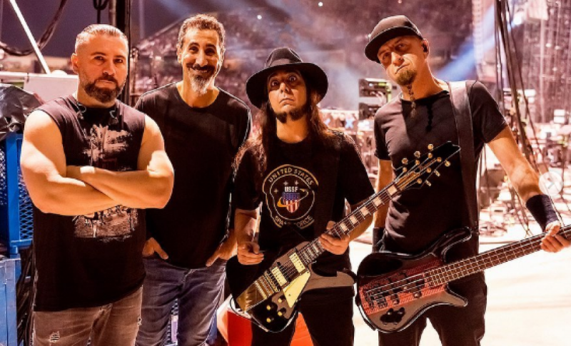 Серж Танкян из System of a Down предложил России напасть на его родную Армению