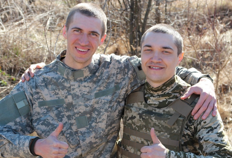 "Без победы возвращаться не планируем!": братья из Гостомеля встали на защиту Украины после пережитых зверств