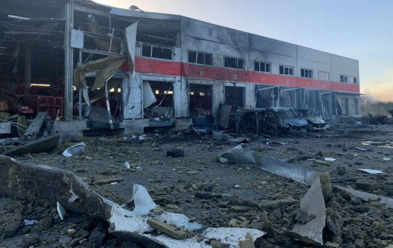 Орки знову обстріляли Миколаїв: п'ятеро загиблих, зруйнована "Нова пошта"