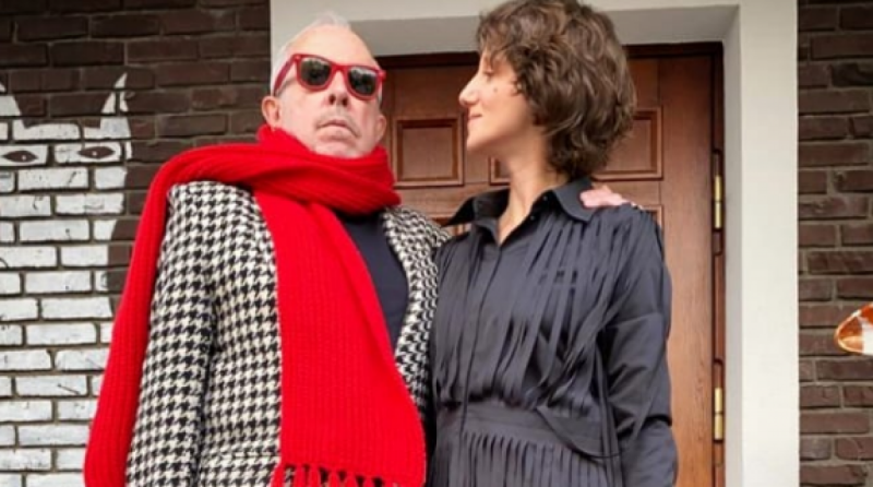 "Святое семейство": молодая жена Макаревича показала нежное фото с музыкантом и новорожденным сыном