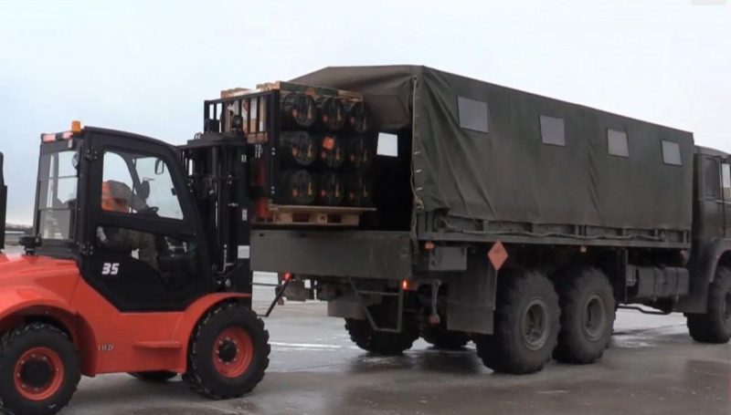 Важке озброєння для України: у Зеленського розкрили деталі поставок союзників