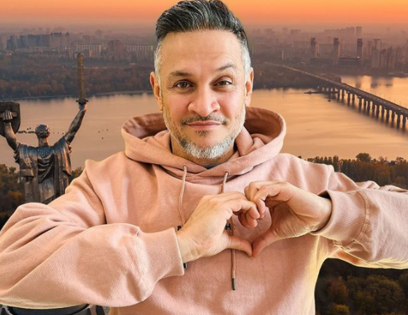 Ектор Хіменес-Браво вперше показав обличчя своєї молодої дівчини-українки