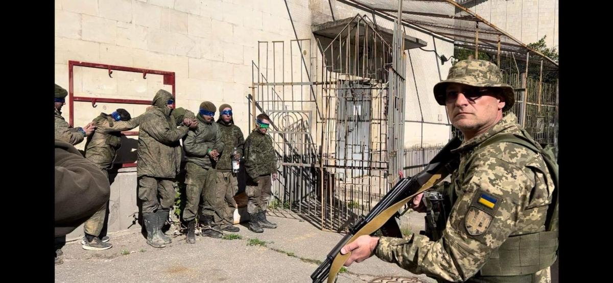 На пленных больно смотреть: ВСУ разгромили оккупантов под Харьковом