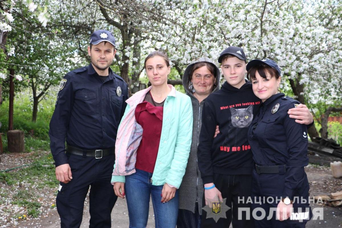 Домой вернули 14-летнего подростка, похищенного оккупантами на Черниговщине