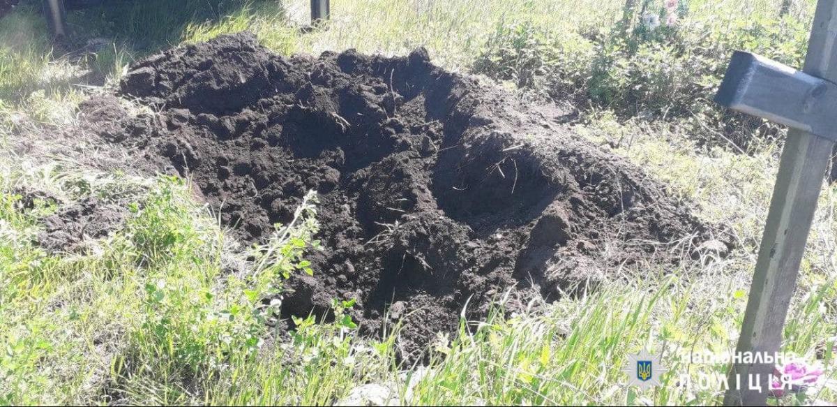 В Харьковской области нашли захоронение 6 оккупантов