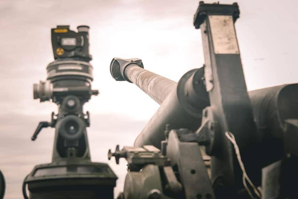 Самоподвижные гаубицы FH70 калибра 155-мм уже уничтожают врага на передовой