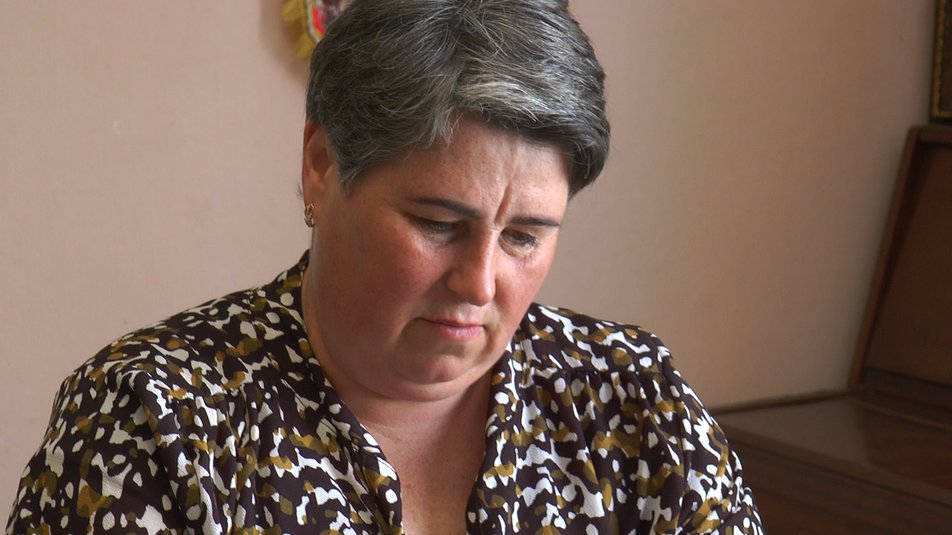 Мати загиблого пілота Тарабалки зайнялася волонтерством і пише сину вірші