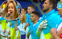 Аж мурашки по коже: Тина Кароль трогательно спела гимн Украины с футболистами Динамо
