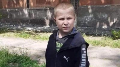 "Хочу, щоб мама воскресла": 8-річний Міша з Маріуполя залишився без матері через російських окупантів