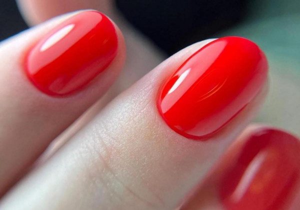 Найкрасивіший червоний манікюр на весну-літо, що викликає позитивні емоції