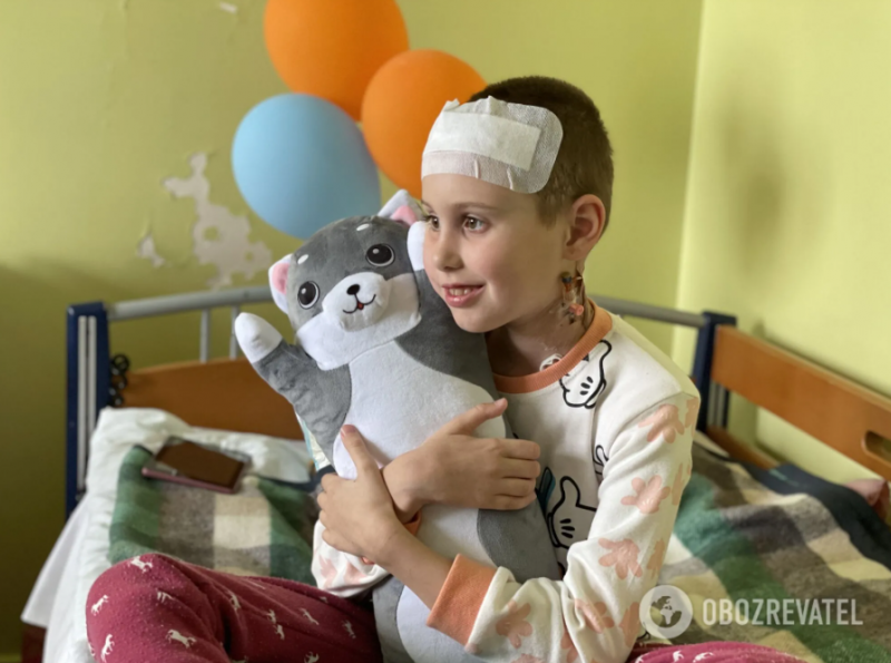 Першим словом було "Матуся": у Львові дивом врятували 9-річну дівчинку з уламком у голові