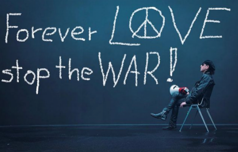 Клаус Майне з Scorpions розповів чому змінив слова легендарної рок-балади на підтримку Україні