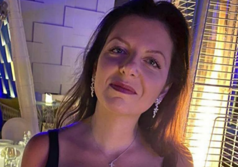 "Ваши здесь только сопли под носом": в Сети набросились на подвыпившую путинистку Симоньян