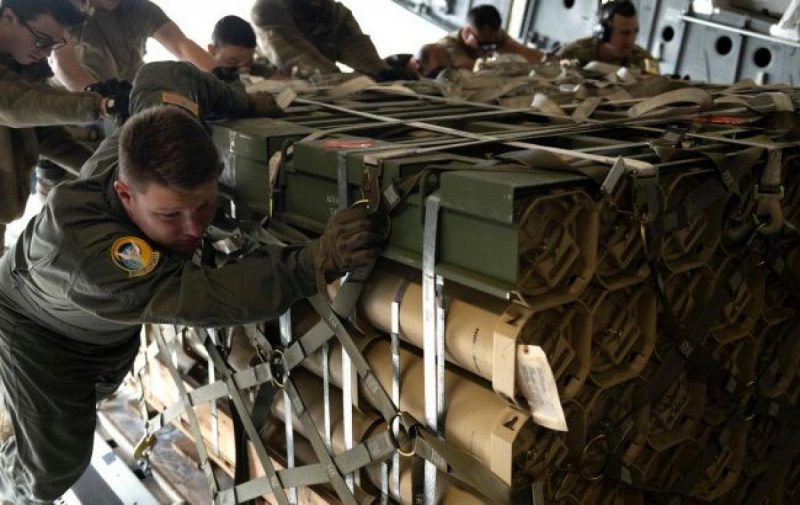 Минобороны: Запад должен понять, что помощь Украине - это не разовая акция