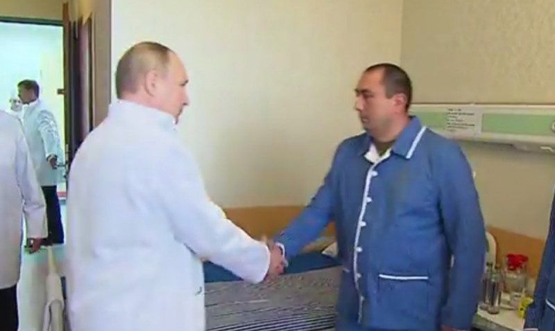 Путін зганьбився: у госпіталі замість поранених військових зустрічався з підставними співробітниками ФСО