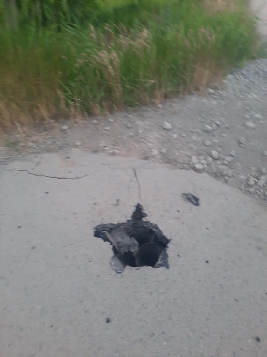 Окупанти обстріляли з "Ураганів" село Мала Костромка на Дніпропетровщині Окупанти обстріляли з "Ураганів" село Мала Костромка на Дніпропетровщині