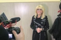 Шальную императрицу Аллегрову выгнали с концерта сами зрители