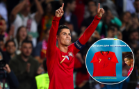 Український школяр заради ЗСУ продав футболку з автографом Роналду: футболіст відреагував