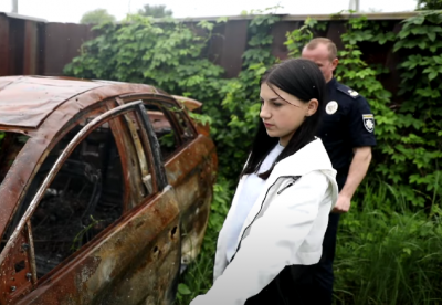 Прикинулась мертвою: на Київщині рашисти жорстоко розстріляли 13-річну дівчинку, вона дивом врятувалася