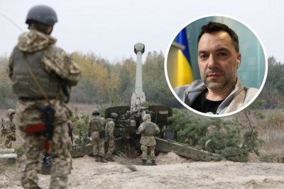"ЗСУ добре вломили окупантам артилерією": Арестович розповів про бої під Херсоном