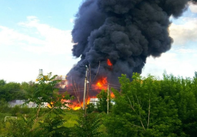 У Запорізькій області спалахнув хімзавод: чи існує загроза для мешканців