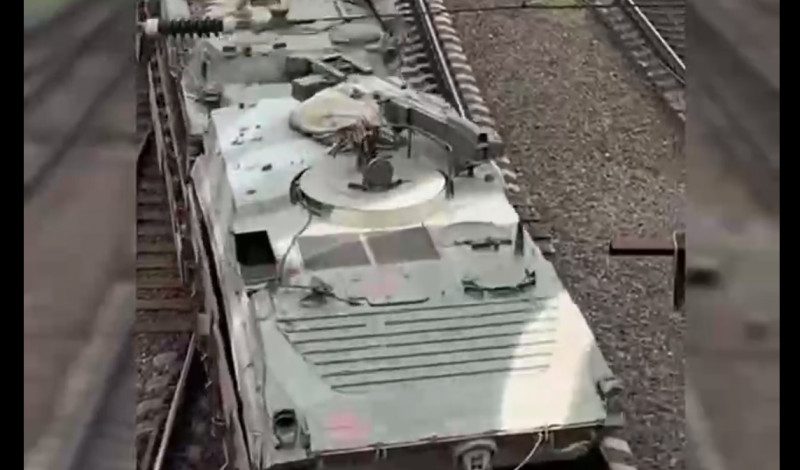 Від броньовиків до ЗРК: Білорусь перекидає ешелони техніки до кордонів України