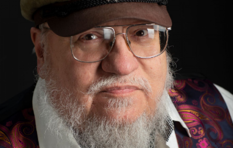 Творець Гри Престолів Джордж Мартін назвав Путіна головорізом, але заступився за росіян