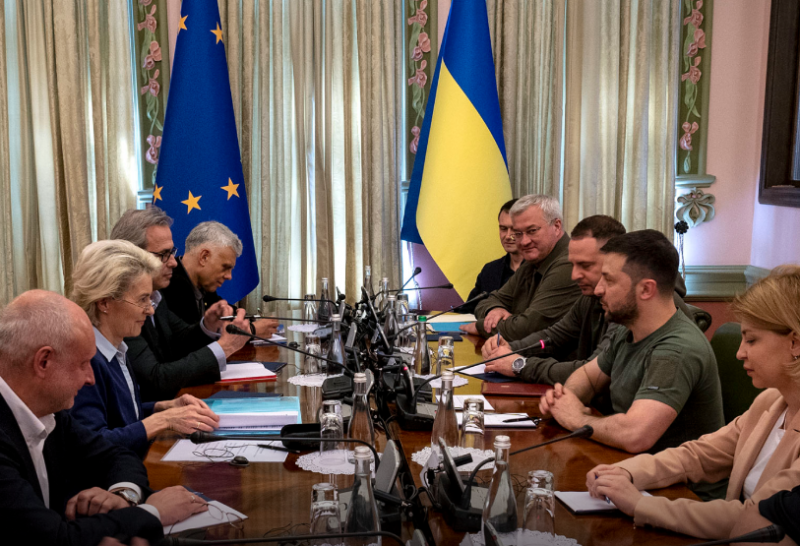 Зеленський про членство України в ЄС: зараз визначається, чи буде майбутнє у об'єднаної Європи