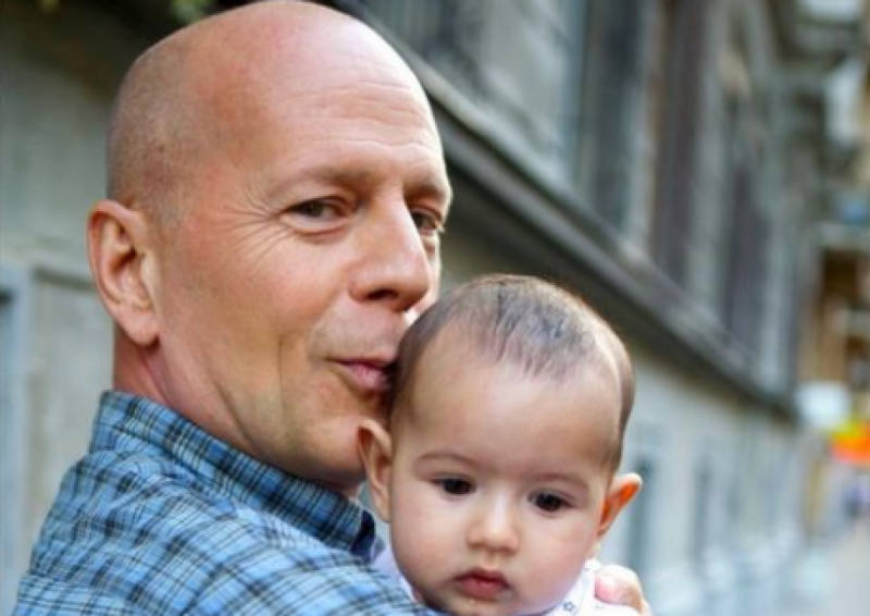 "Крепкий орешек" совсем сдал: после ухода из кино 67-летний Брюс Уиллис резко постарел