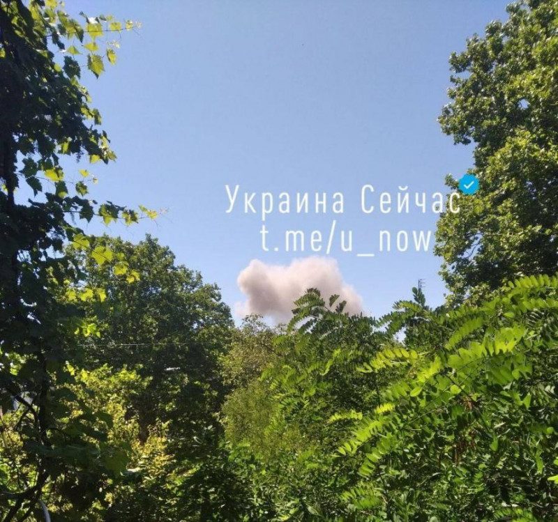 Второй за день ракетный удар по Одессе: в городе прогремели мощные взрывы