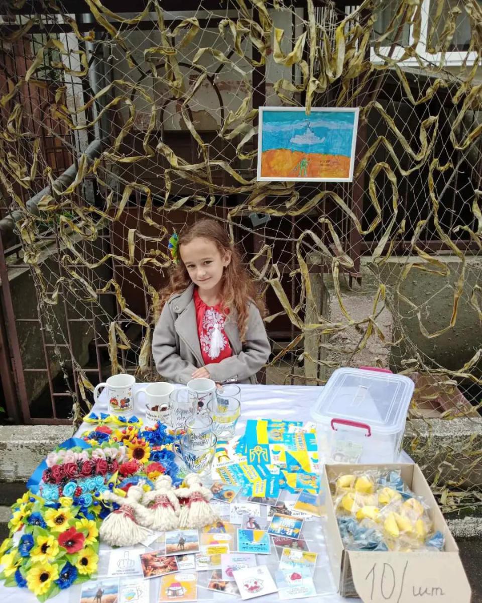 7-летняя волонтер Ира