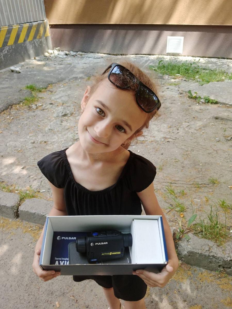 7-річна волонтерка Іра 7-річна волонтерка Іра