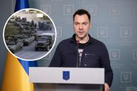 РФ може вивести війська з Херсона і перекинути їх на Київ – Арестович