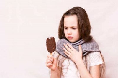 Чи можна від морозива захворіти: поради лікаря для дітей та дорослих