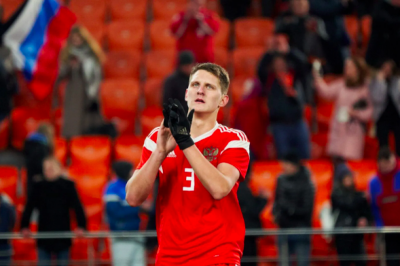 Да вы там никому не нужны: футболиста сборной России опозорили из-за Украины