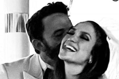 Лопес, Аффлек