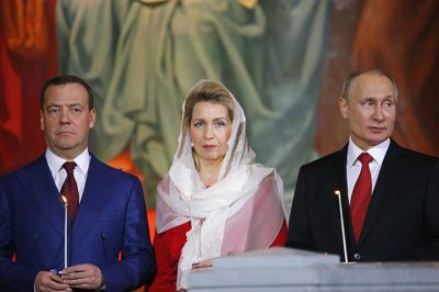 Дмитрий и Светлана Медведева, Владимир Путин 