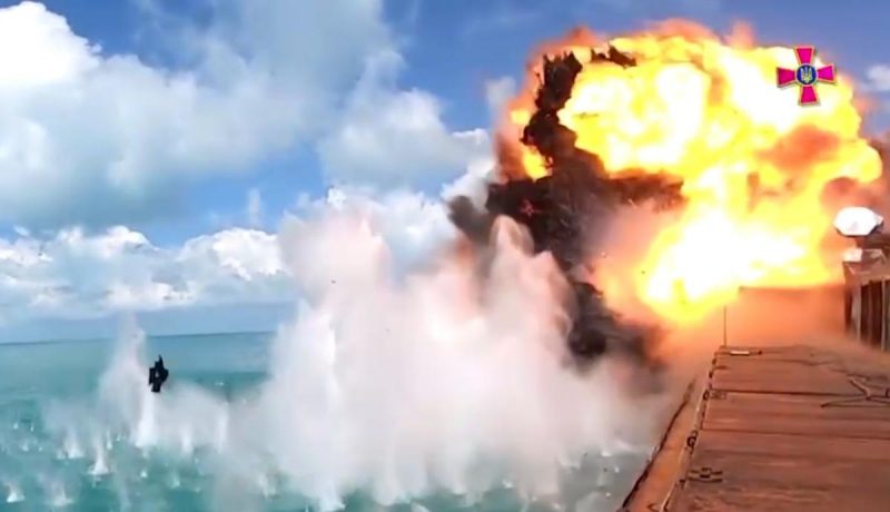 "Русским духом больше не пахнет": ВСУ сожгли остатки гарнизона РФ на Змеином